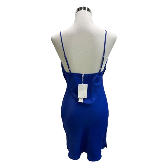 BERSHKA - ROBES COURTES - M